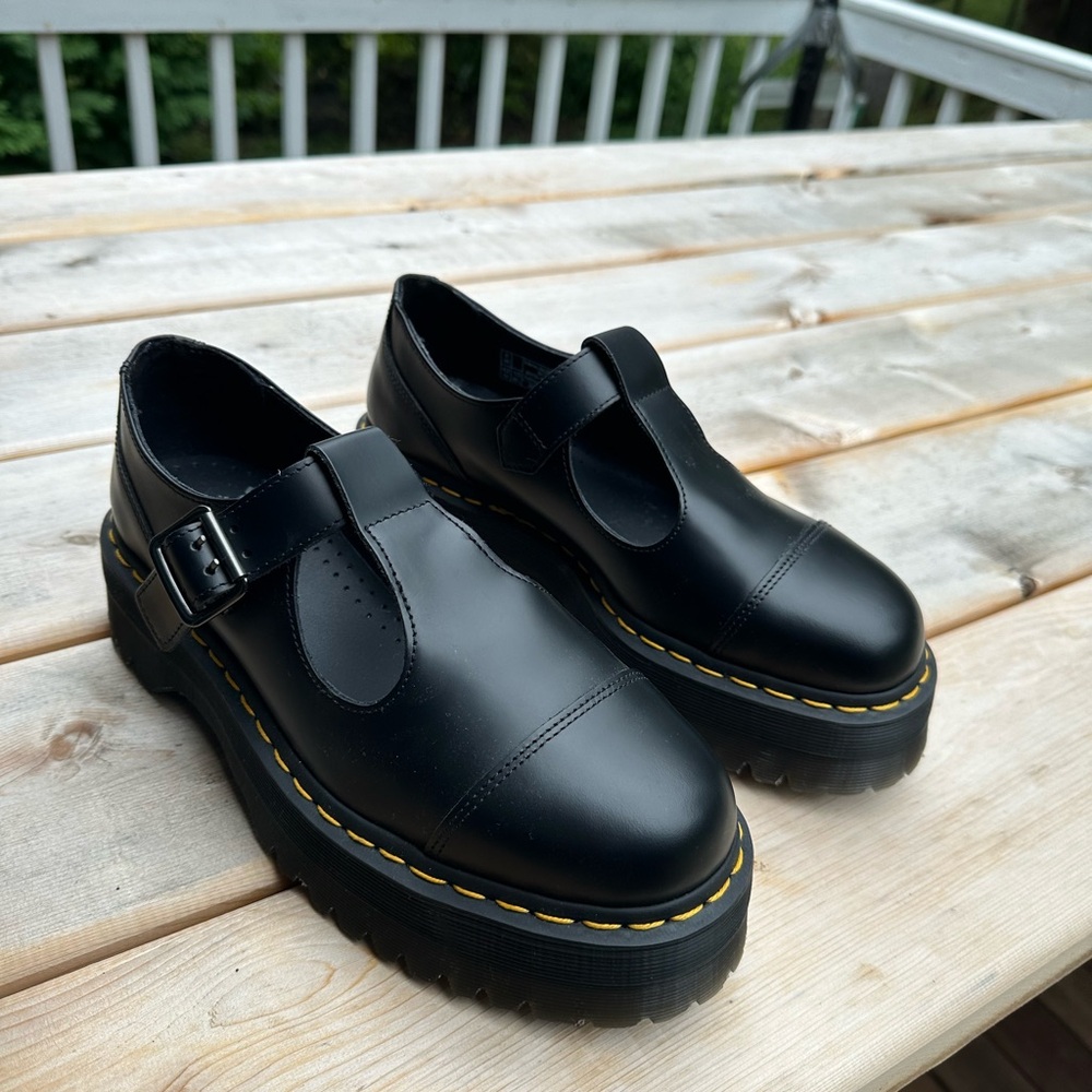 DR. MARTENS BETHAN POLISHED SMOOTH LEATHER PLATFORM SHOES (Size US Women’s 10)